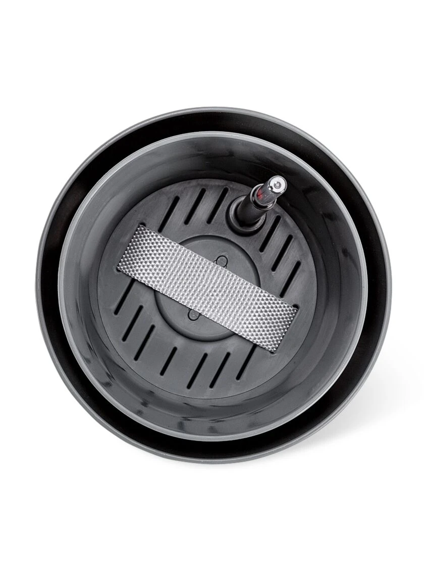 Tolita Recycled Self-Watering Flower Pot, 8" Diameter - Image 4