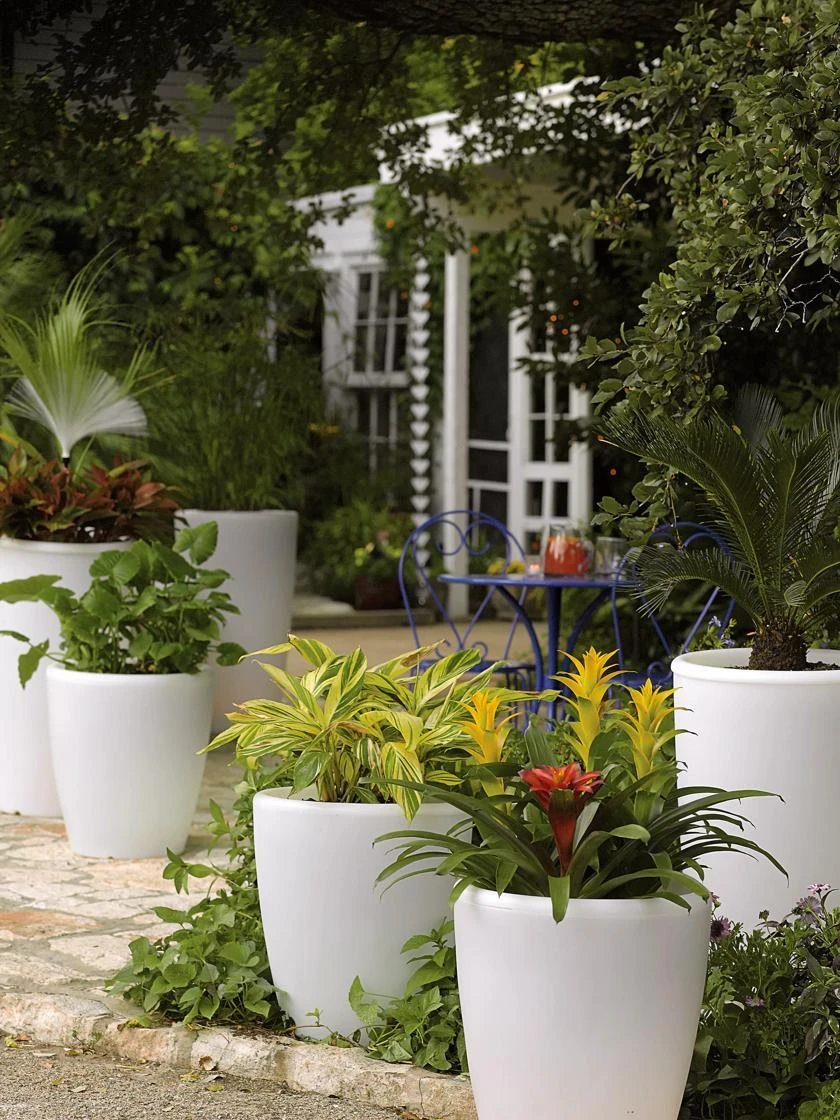 Solar Illuminated Planter, 18" - Image 3