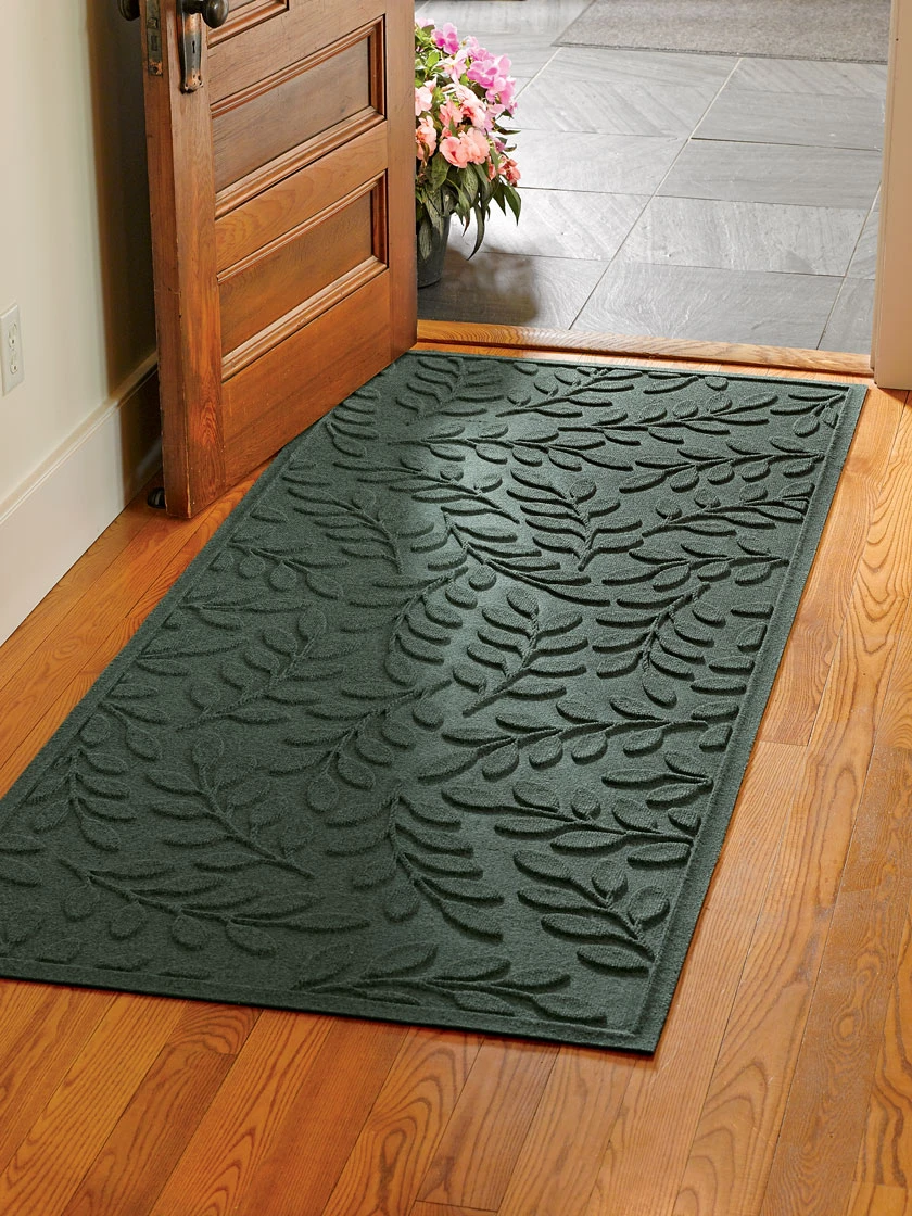 Laurel Leaf Water Glutton Runner Mat, 36" X 84"
