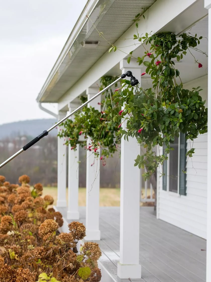 18” 8-Pattern Rotating Water Wand With Cork Handle - Image 4