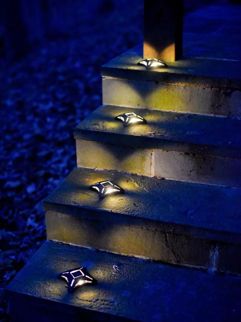 MAXSA® Solar Ninja Stars™ 4 Pack