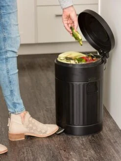 Pedal Pop Compost Can