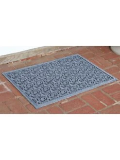 Dogwood Leaf Water Glutton Doormat, 23" X 36"