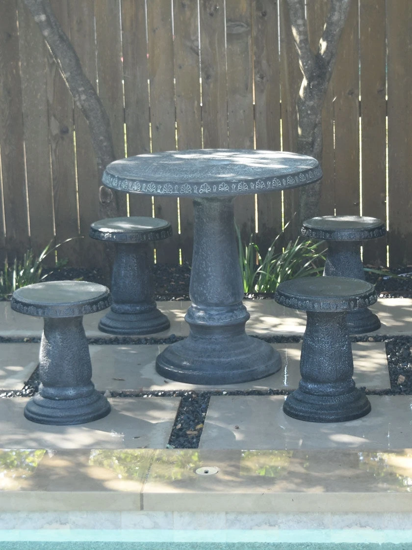 Round Patio Garden Table - Image 3